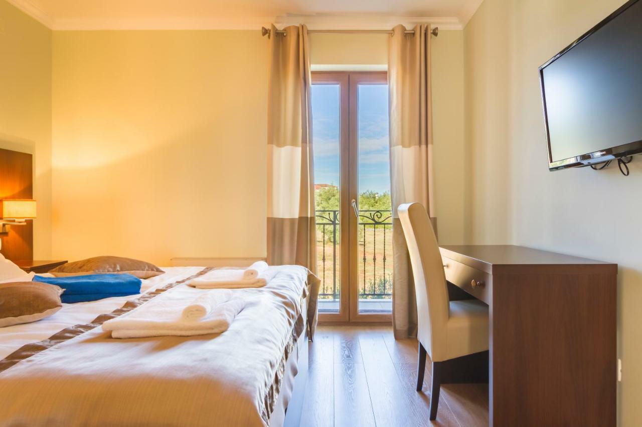 Luxury Apartments Villa Matea 1 マリンスカ エクステリア 写真