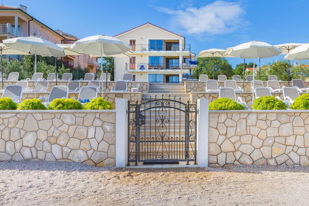 Luxury Apartments Villa Matea 1 マリンスカ エクステリア 写真